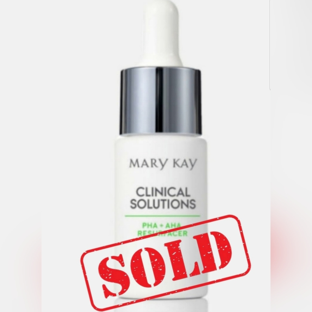Mary Kay Clinical Solutions® PHA + AHA Resurfacer0.5 fl. oz. New in original box